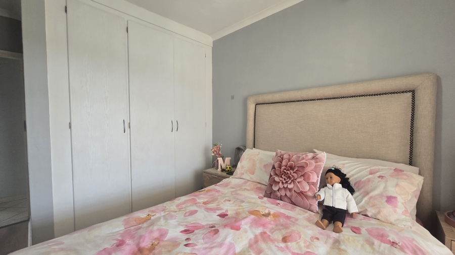 2 Bedroom Property for Sale in The Wilds Gauteng