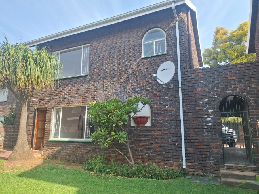 4 Bedroom Property for Sale in Birchleigh Gauteng