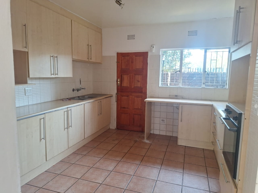 4 Bedroom Property for Sale in Birchleigh Gauteng