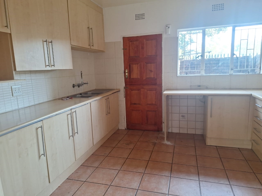 4 Bedroom Property for Sale in Birchleigh Gauteng