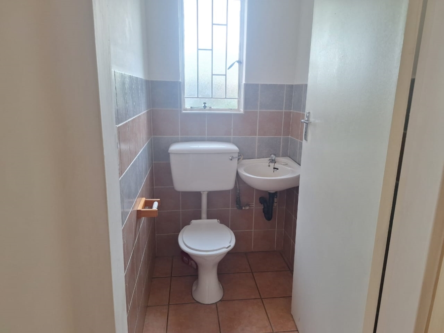 4 Bedroom Property for Sale in Birchleigh Gauteng