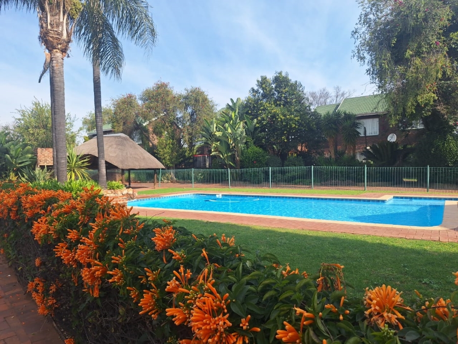 4 Bedroom Property for Sale in Birchleigh Gauteng