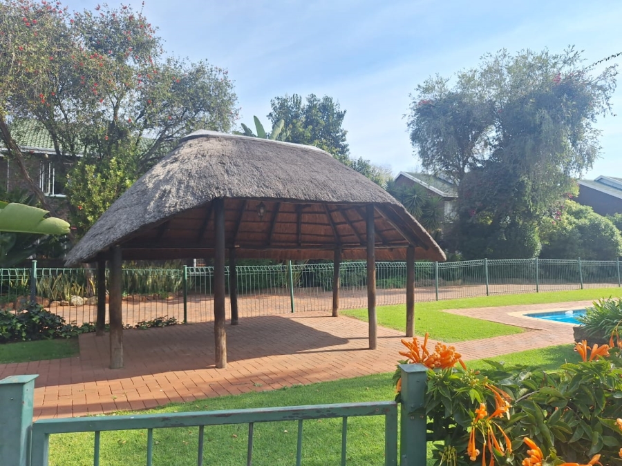4 Bedroom Property for Sale in Birchleigh Gauteng