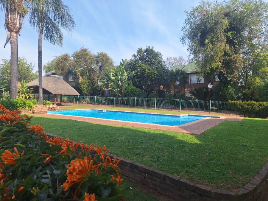 4 Bedroom Property for Sale in Birchleigh Gauteng