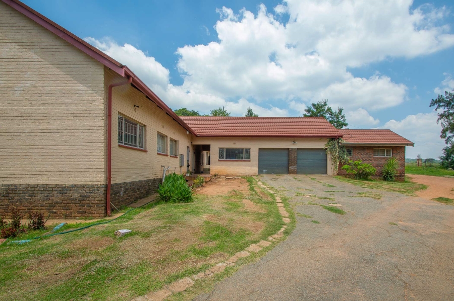 2 Bedroom Property for Sale in Rietfontein Gauteng