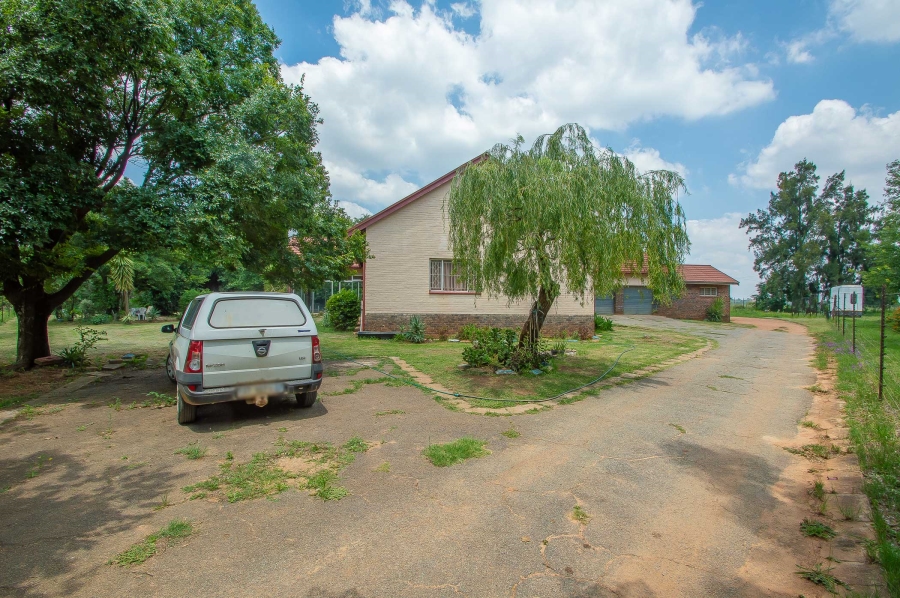 2 Bedroom Property for Sale in Rietfontein Gauteng