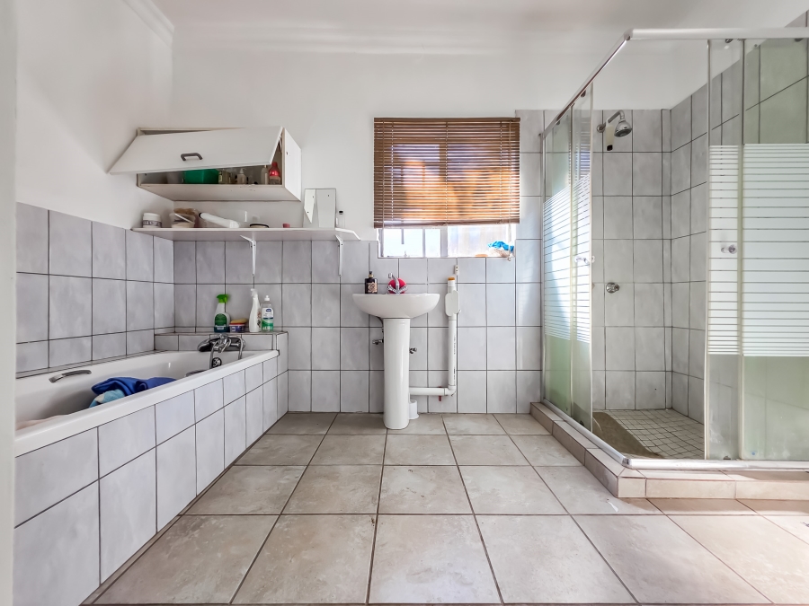 4 Bedroom Property for Sale in Rietfontein Gauteng