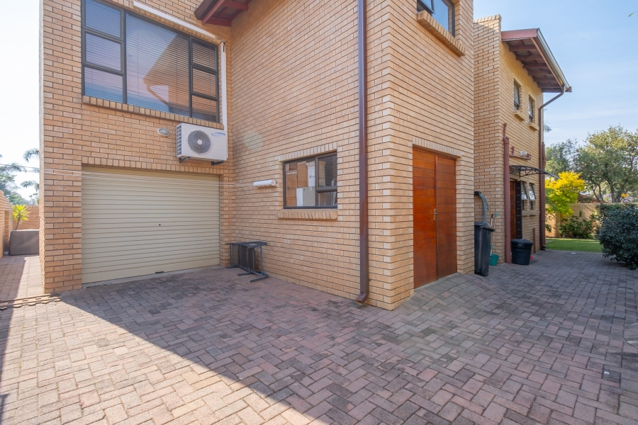 3 Bedroom Property for Sale in Randpark Ridge Gauteng