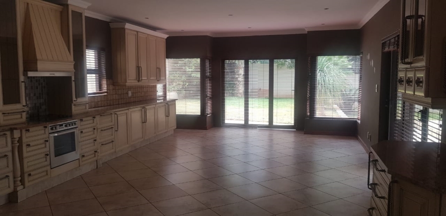 3 Bedroom Property for Sale in Featherbrooke Estate Gauteng