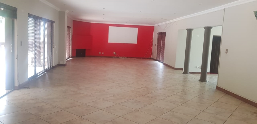 3 Bedroom Property for Sale in Featherbrooke Estate Gauteng