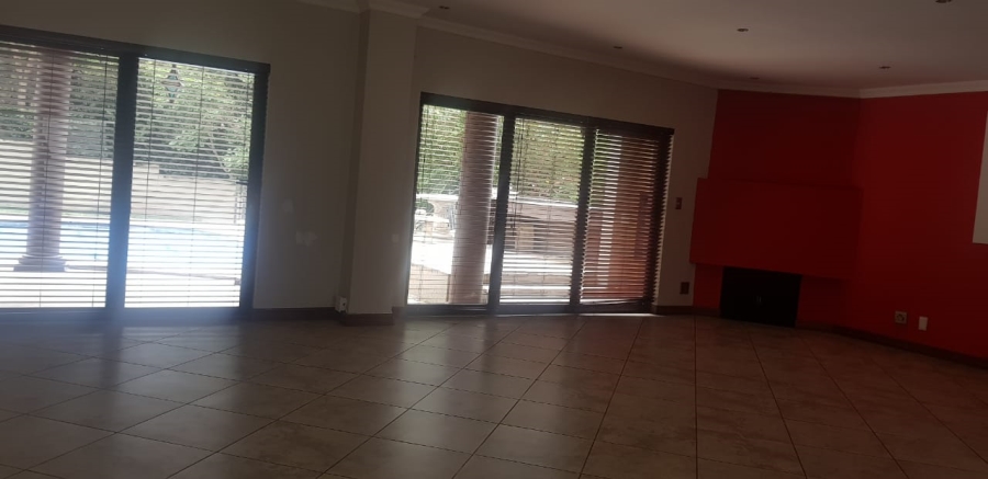 3 Bedroom Property for Sale in Featherbrooke Estate Gauteng