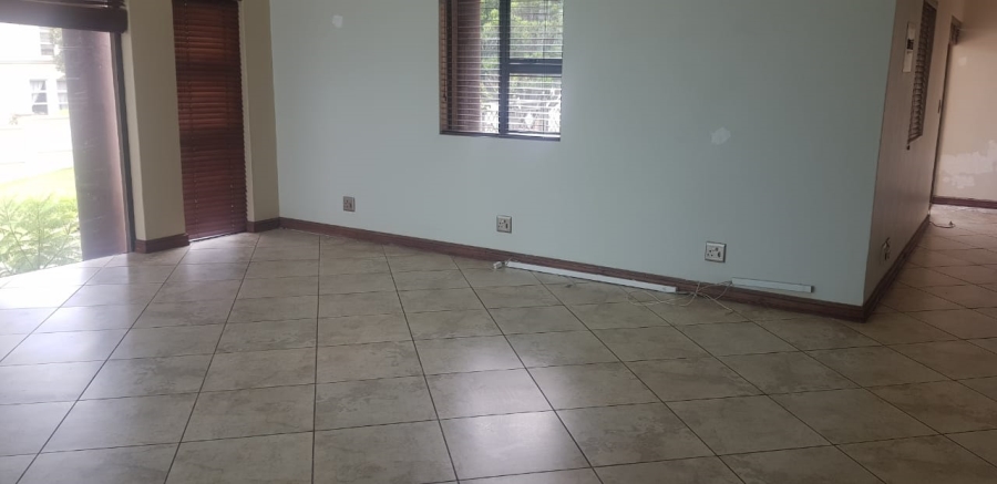 3 Bedroom Property for Sale in Featherbrooke Estate Gauteng
