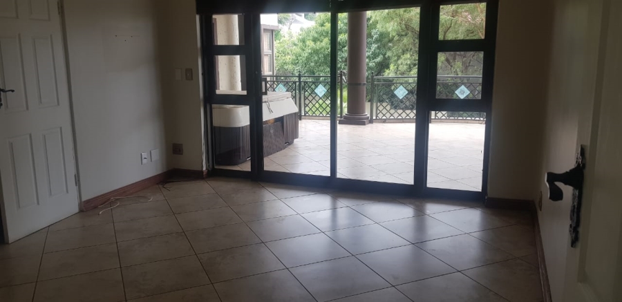 3 Bedroom Property for Sale in Featherbrooke Estate Gauteng