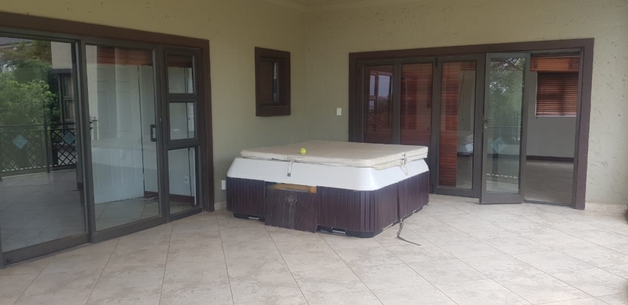 3 Bedroom Property for Sale in Featherbrooke Estate Gauteng