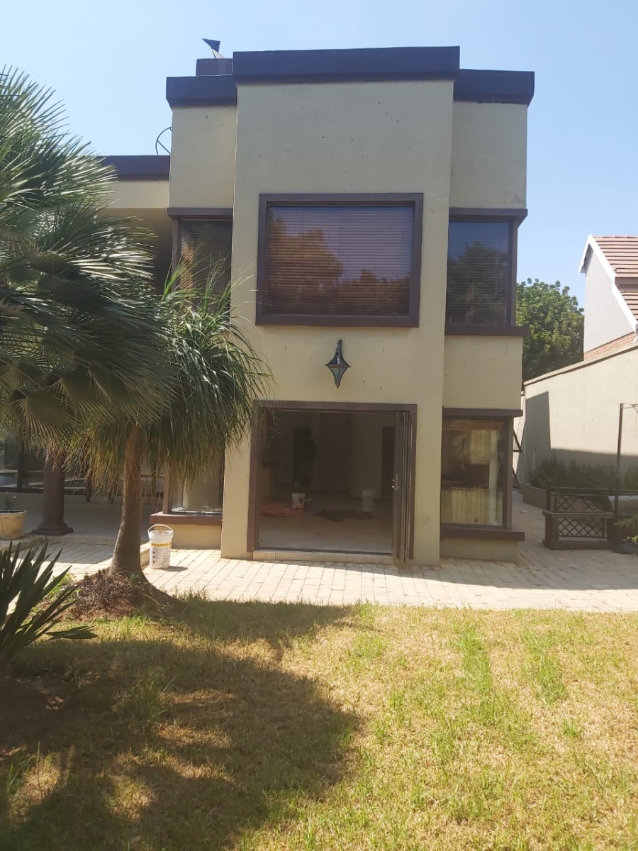 3 Bedroom Property for Sale in Featherbrooke Estate Gauteng