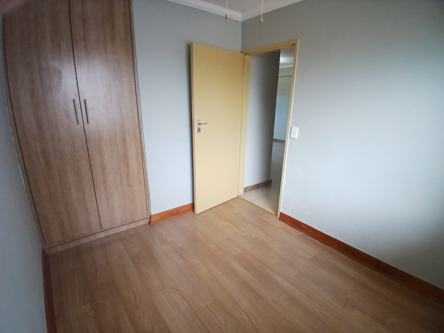 To Let 2 Bedroom Property for Rent in Waverley Gauteng