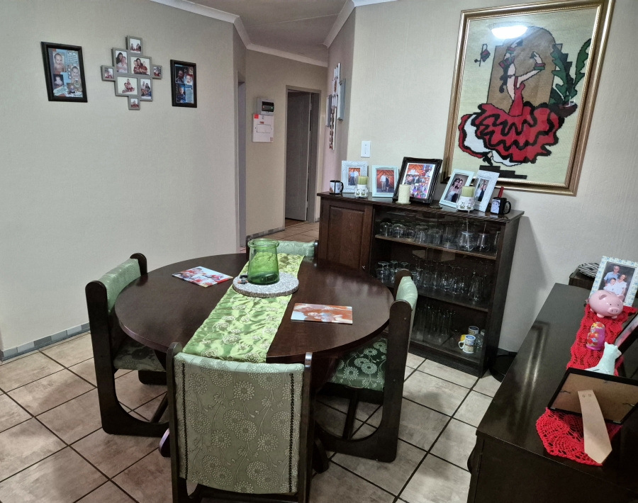3 Bedroom Property for Sale in Wierda Park Gauteng