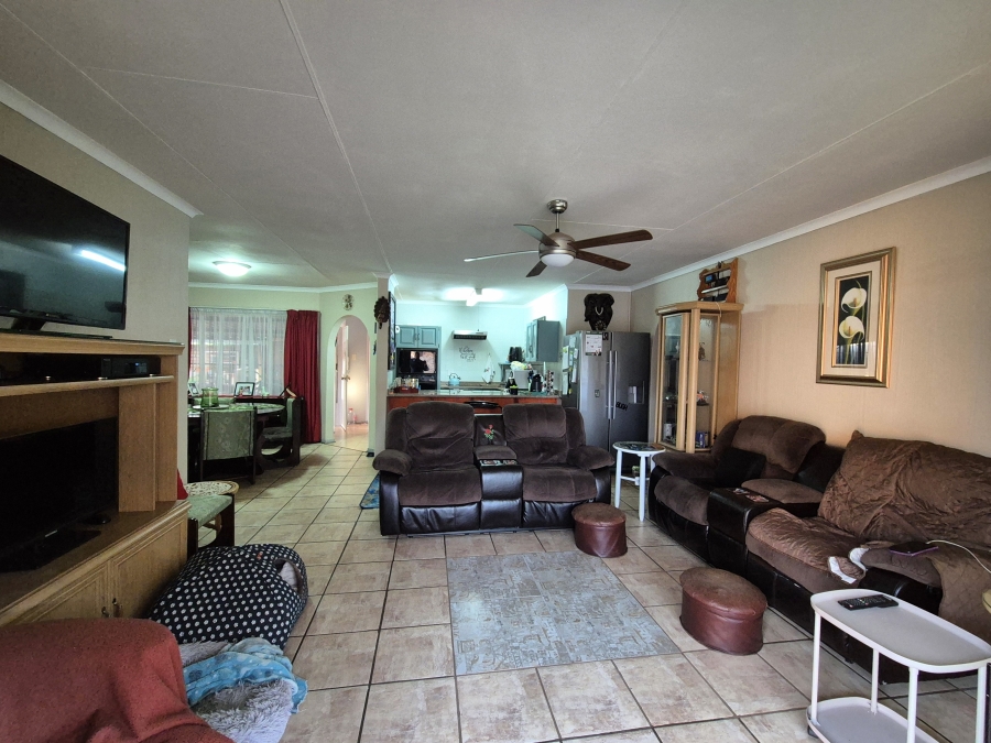 3 Bedroom Property for Sale in Wierda Park Gauteng