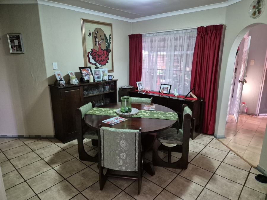 3 Bedroom Property for Sale in Wierda Park Gauteng