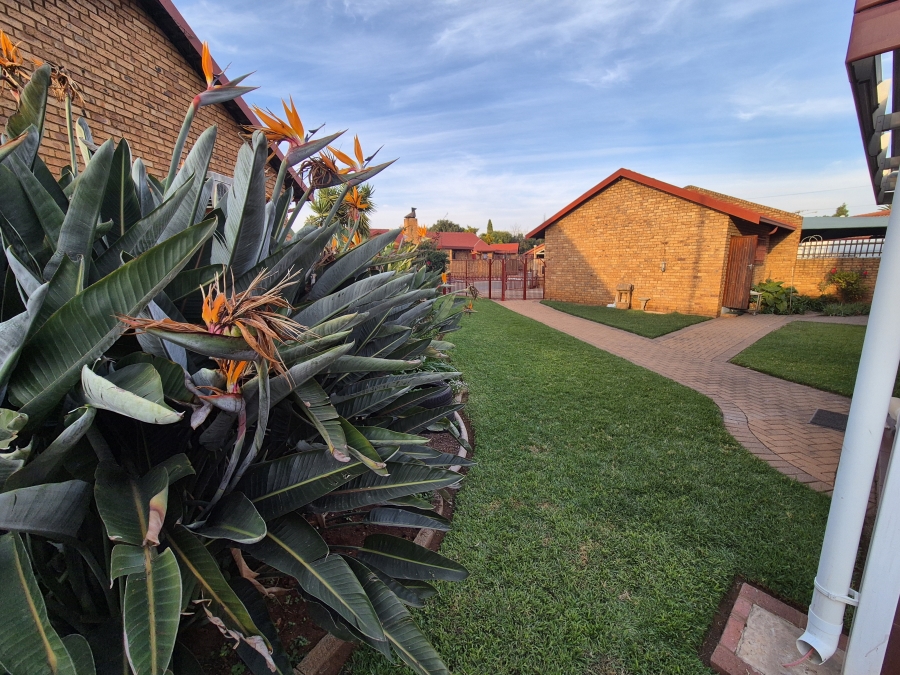 3 Bedroom Property for Sale in Wierda Park Gauteng