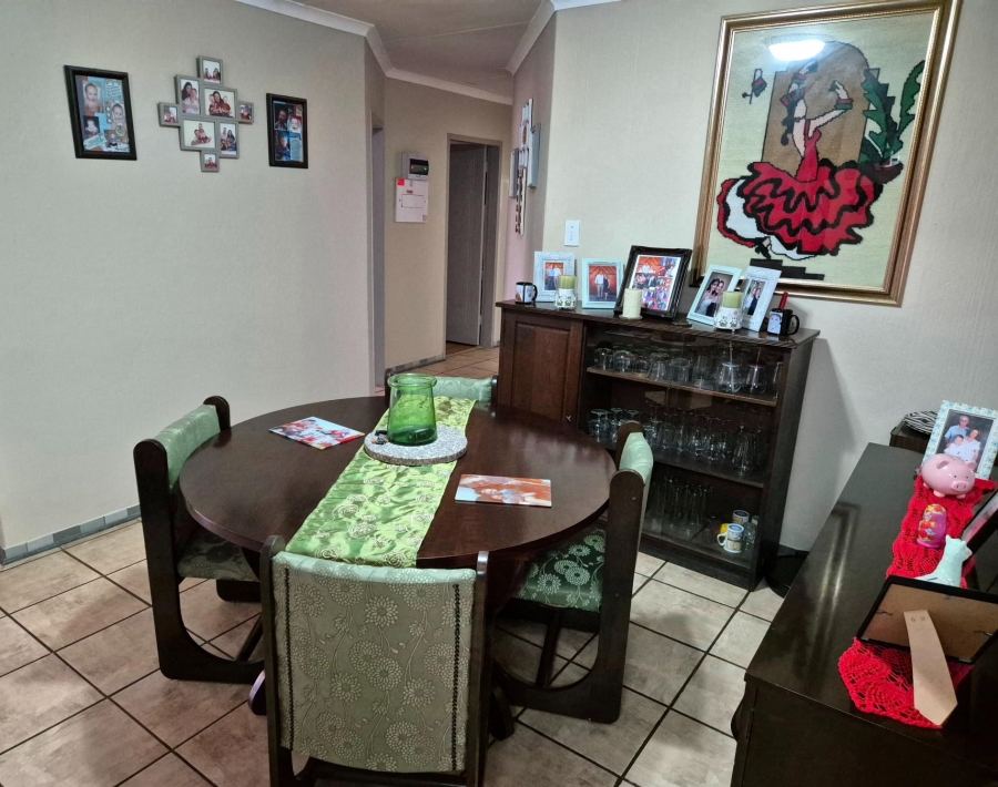 3 Bedroom Property for Sale in Wierda Park Gauteng
