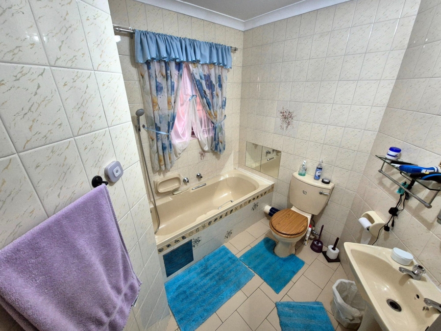 3 Bedroom Property for Sale in Wierda Park Gauteng