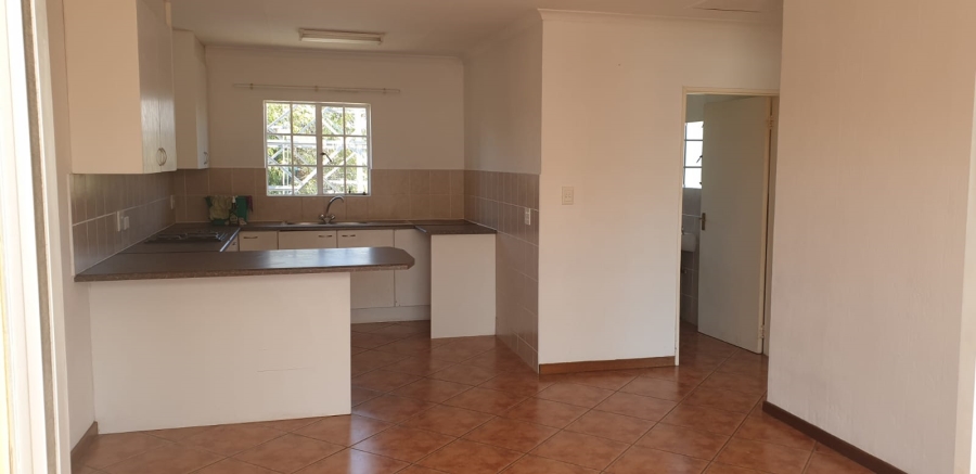 2 Bedroom Property for Sale in Helikonpark Gauteng