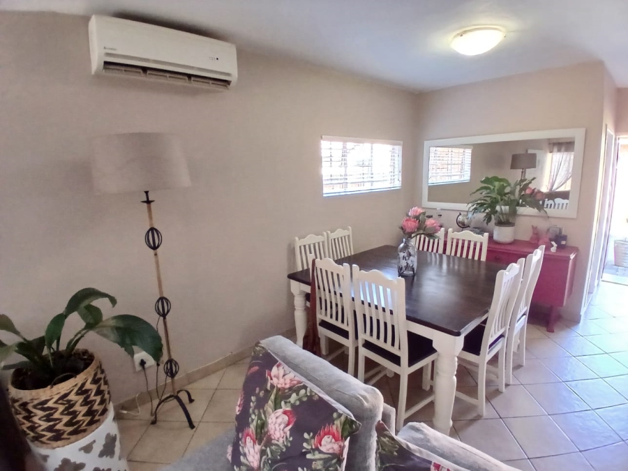 To Let 3 Bedroom Property for Rent in Sinoville Gauteng