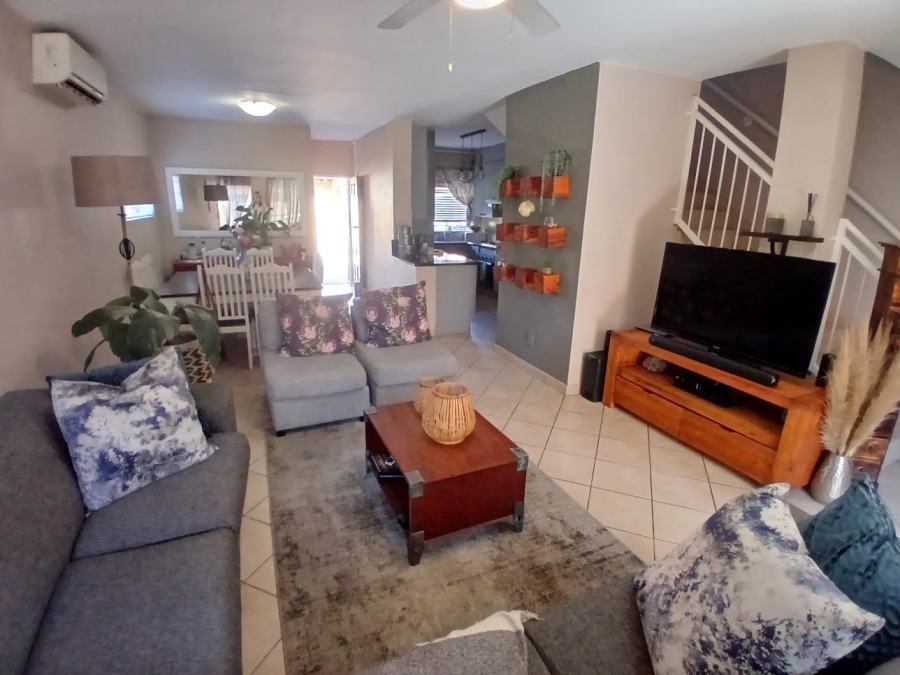 To Let 3 Bedroom Property for Rent in Sinoville Gauteng