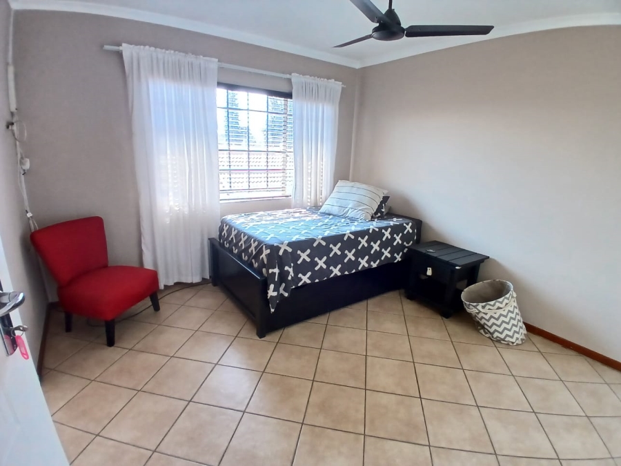 To Let 3 Bedroom Property for Rent in Sinoville Gauteng