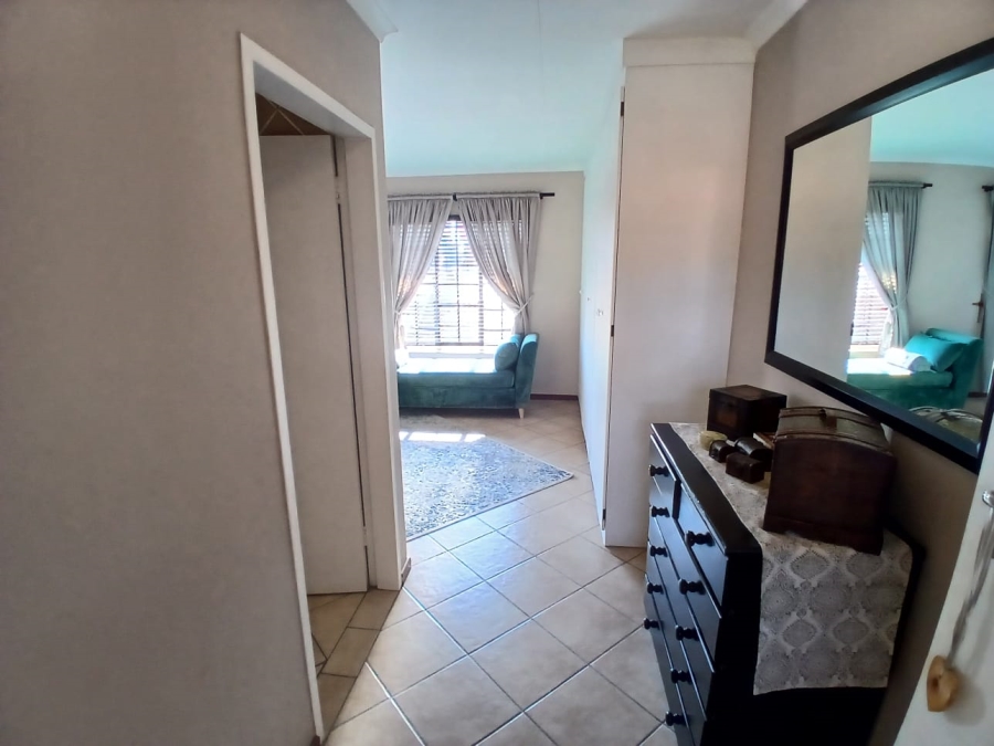 To Let 3 Bedroom Property for Rent in Sinoville Gauteng