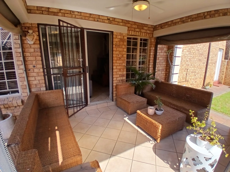 To Let 3 Bedroom Property for Rent in Sinoville Gauteng