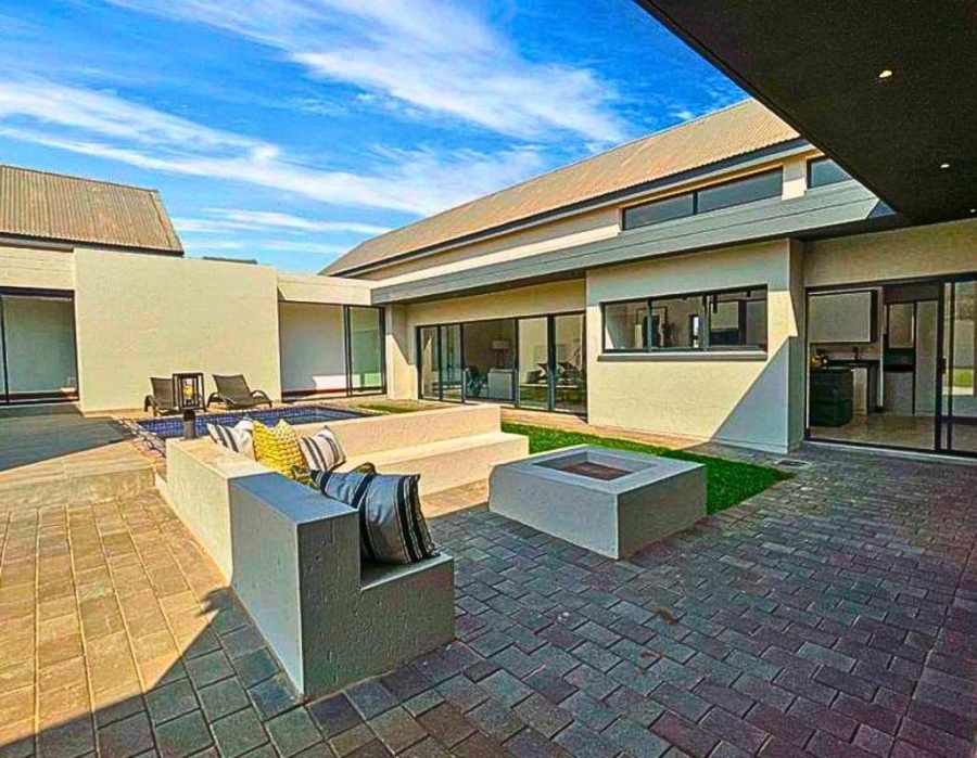 4 Bedroom Property for Sale in Midstream Meadows Gauteng