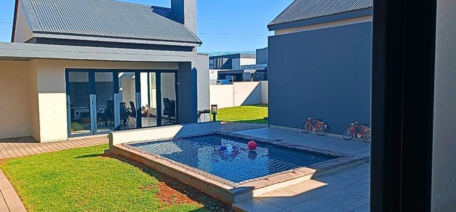 4 Bedroom Property for Sale in Midstream Meadows Gauteng
