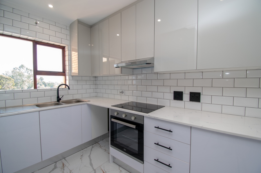 To Let 2 Bedroom Property for Rent in Ferndale Gauteng