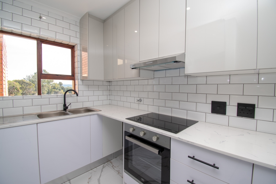 To Let 2 Bedroom Property for Rent in Ferndale Gauteng