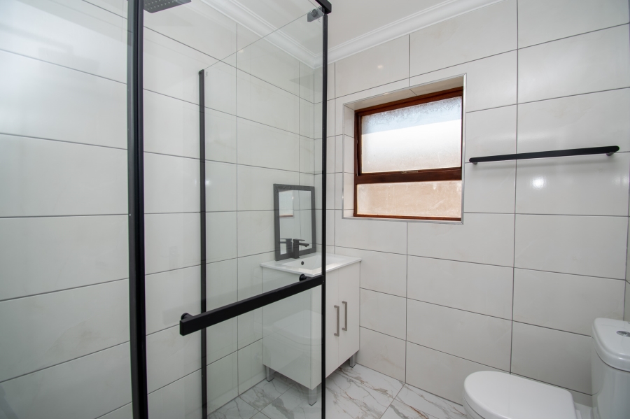 To Let 2 Bedroom Property for Rent in Ferndale Gauteng