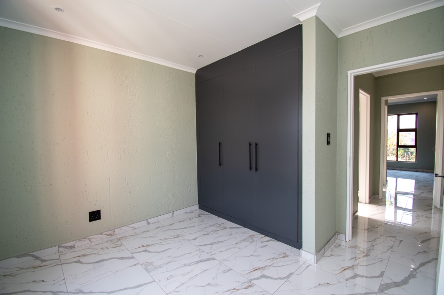 To Let 2 Bedroom Property for Rent in Ferndale Gauteng
