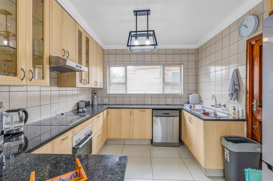 To Let 3 Bedroom Property for Rent in Kyalami Estates Gauteng
