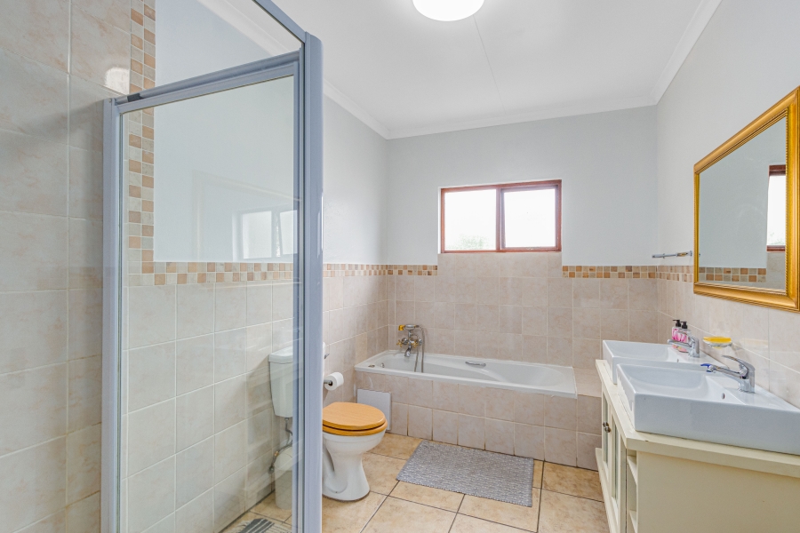 To Let 3 Bedroom Property for Rent in Kyalami Estates Gauteng