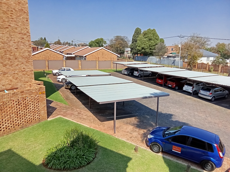 2 Bedroom Property for Sale in Horison Gauteng