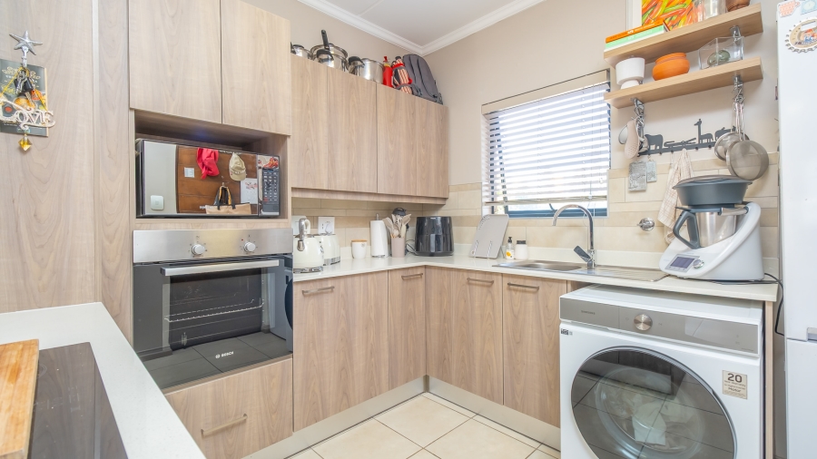 2 Bedroom Property for Sale in North Riding AH Gauteng