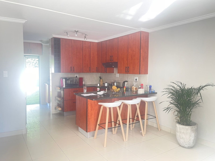 To Let 3 Bedroom Property for Rent in Thatchfield Estate Gauteng