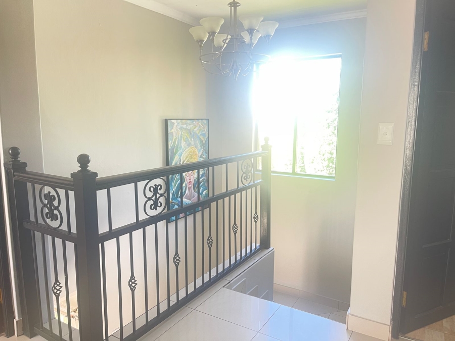 To Let 3 Bedroom Property for Rent in Thatchfield Estate Gauteng