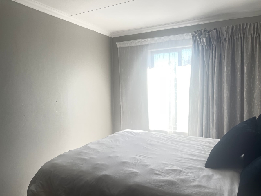 To Let 3 Bedroom Property for Rent in Thatchfield Estate Gauteng