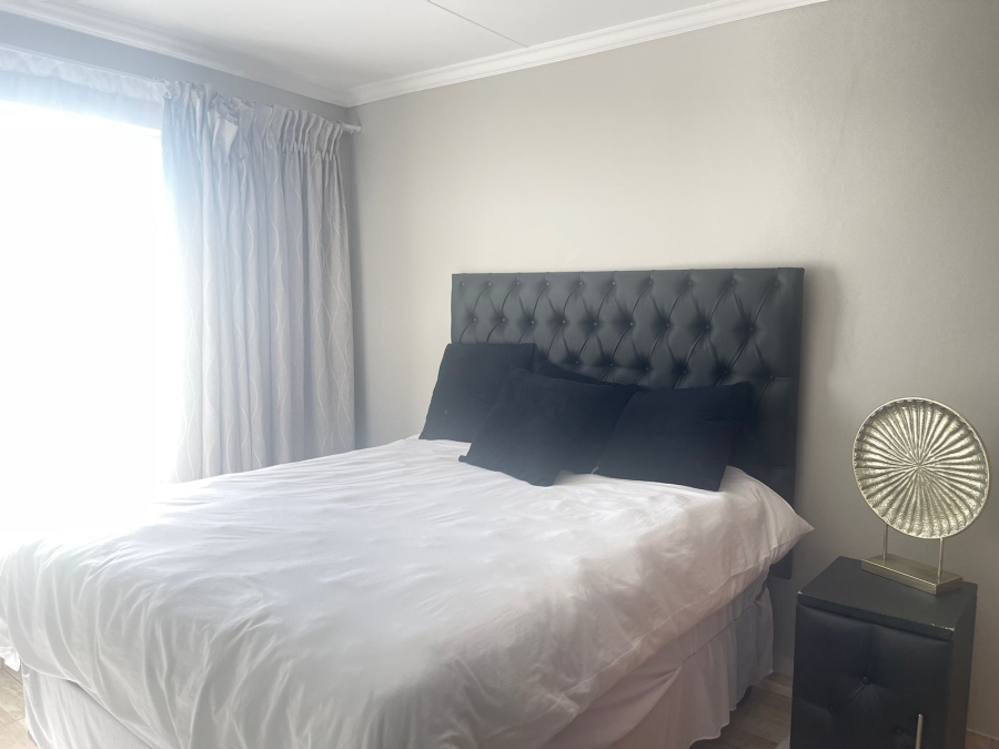 To Let 3 Bedroom Property for Rent in Thatchfield Estate Gauteng
