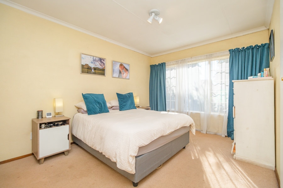 3 Bedroom Property for Sale in Fairland Gauteng