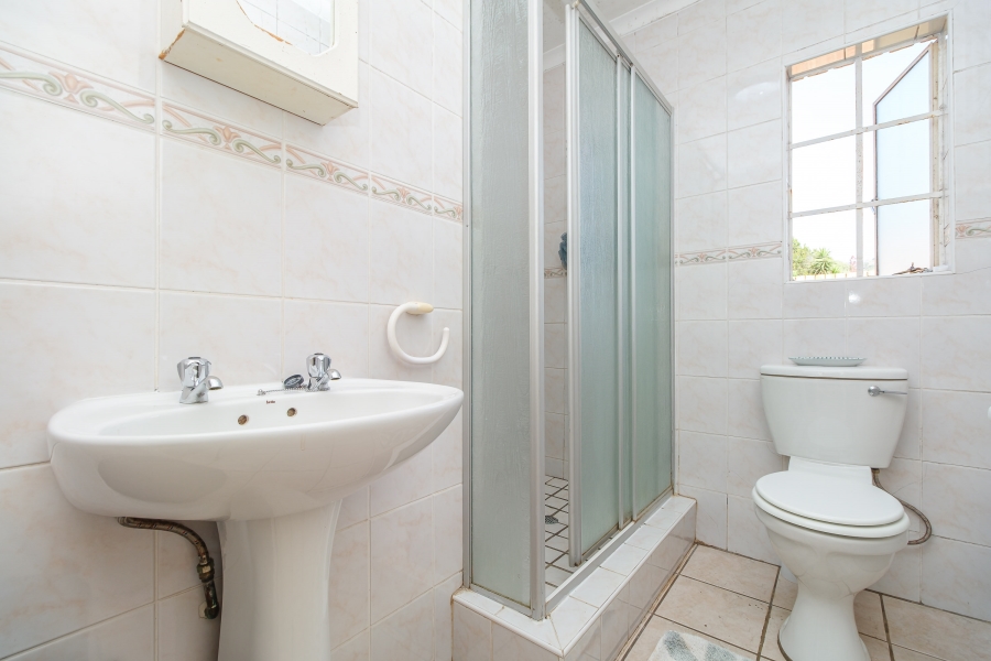 3 Bedroom Property for Sale in Fairland Gauteng