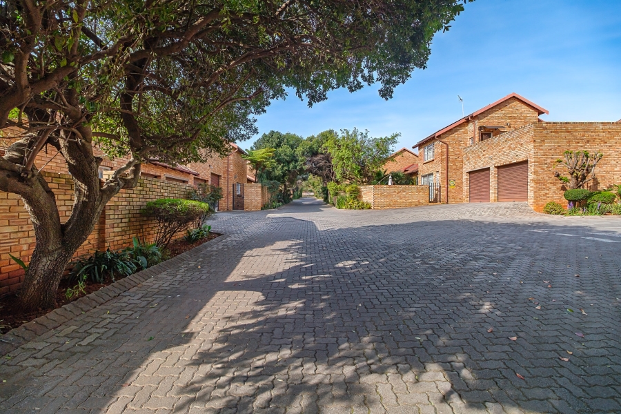 3 Bedroom Property for Sale in Fairland Gauteng