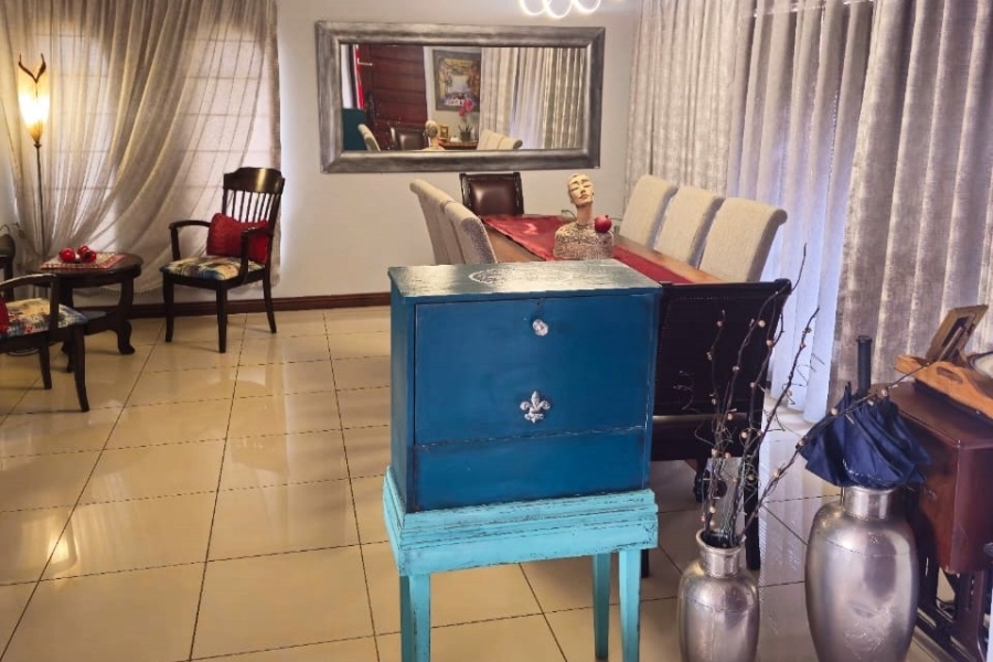 4 Bedroom Property for Sale in Falcon Ridge Gauteng